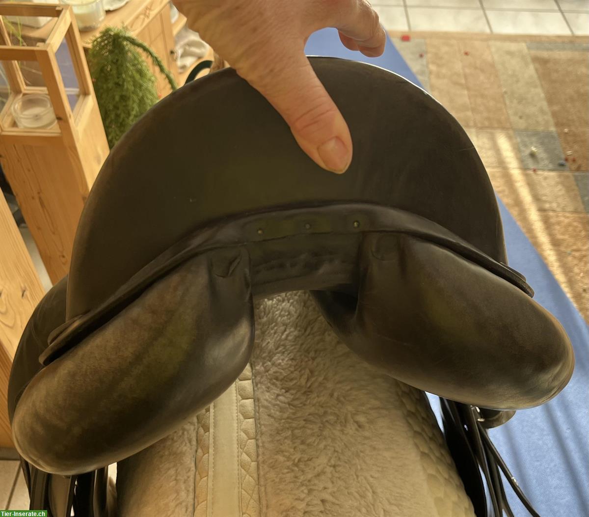 Bild 2: La Belle Dressursattel 17.5 / 18 Zoll, langes Sattelblatt