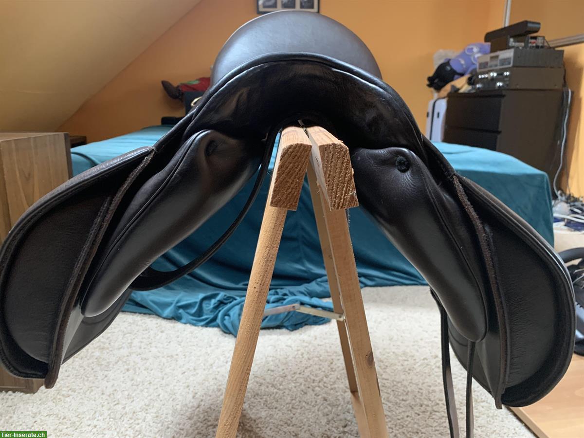 Bild 4: Sommer Dressursattel Salvadore 18 Zoll