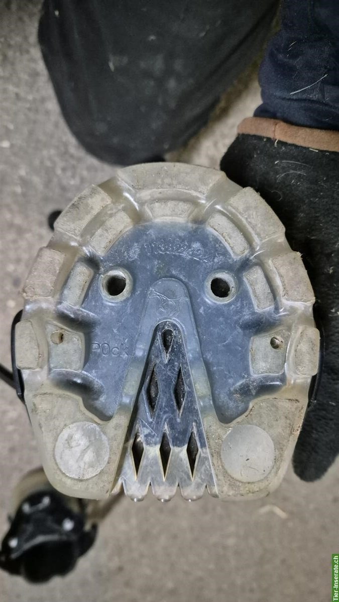 Bild 3: Floating Boots (2019) mit Gaitern zu verkaufen