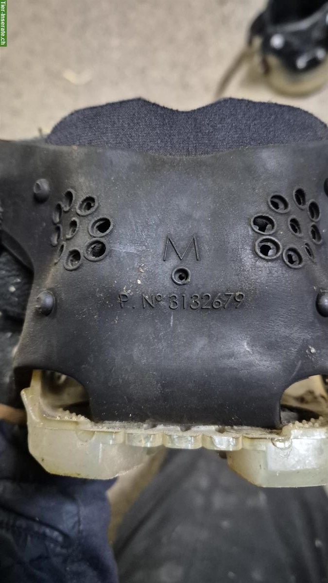 Bild 4: Floating Boots (2019) mit Gaitern zu verkaufen