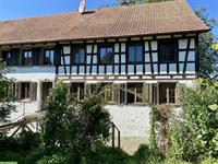 4.5 Zimmer-Haushälfte mit Scheune in Elsau ZH