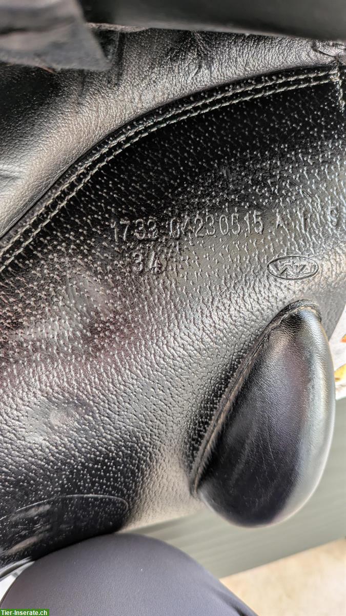 Bild 3: Prestige Versailles Springsattel 17 Zoll, schwarz