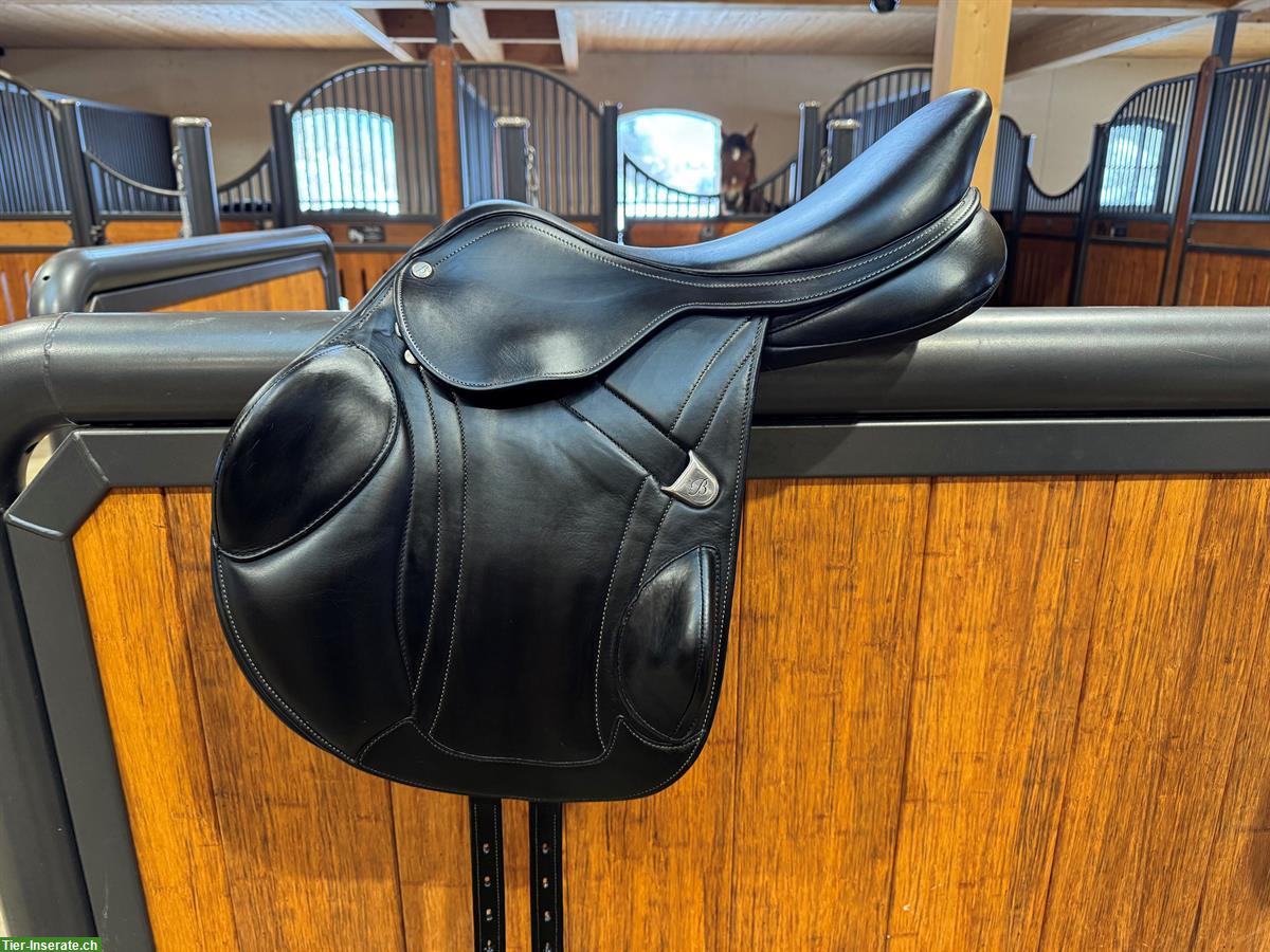 Bates Advanta Springsattel 17 Zoll, verstellbare Kammerweite