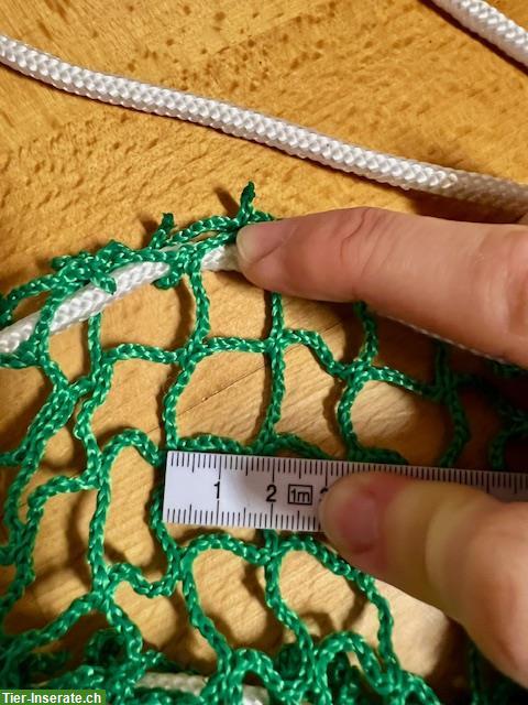 Bild 2: 2 Heunetze Mini-Shetty, kleine Maschen, neu