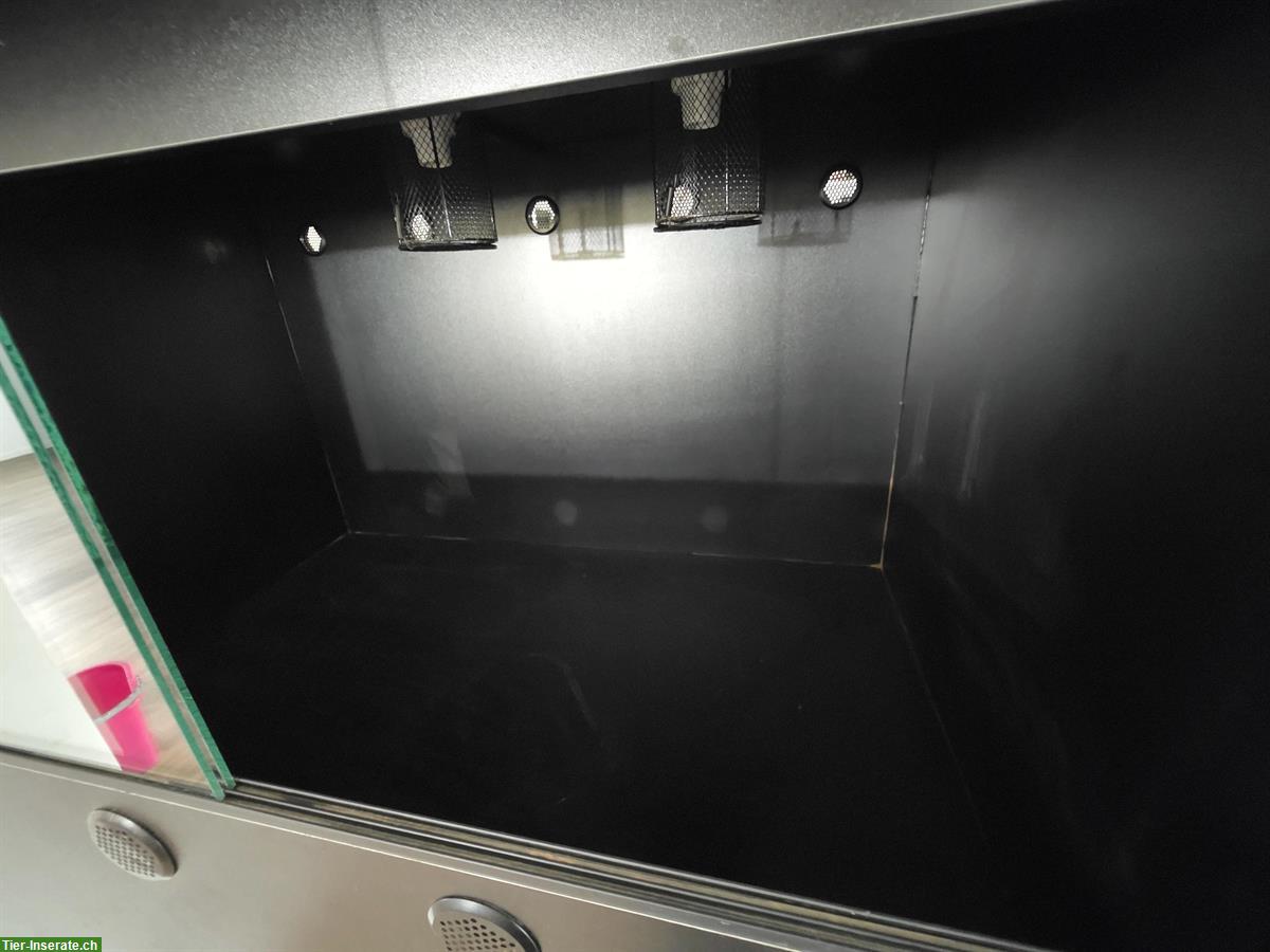 Bild 4: Terrarium-Turm 124x84x158cm mit 2 Terrarien