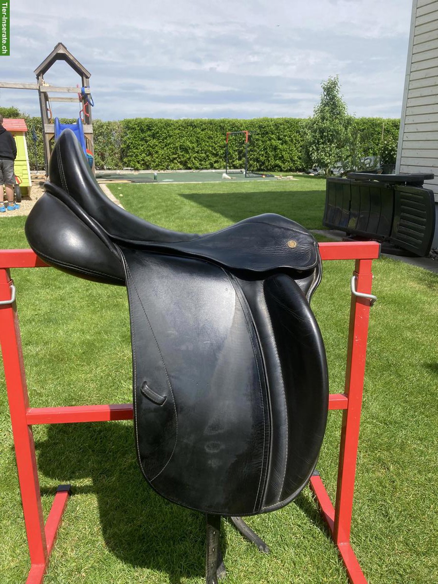 Bild 2: Dressursattel Fichtbauer 18 Zoll, tiefer Sitz