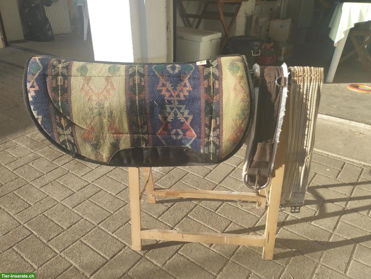 Bild 7: Westernsattel "Big Horn" mit Schabracke & 2 Bauchgurte