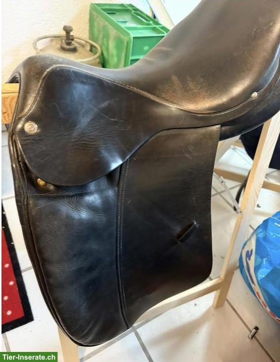 Dressursättel LaBelle + Ikonic zu verkaufen