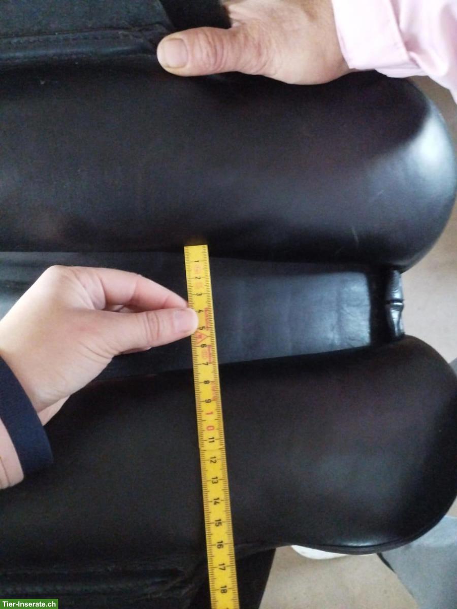 Bild 4: Black Forest Dressursattel 17.5 Zoll mit Bananenkissen