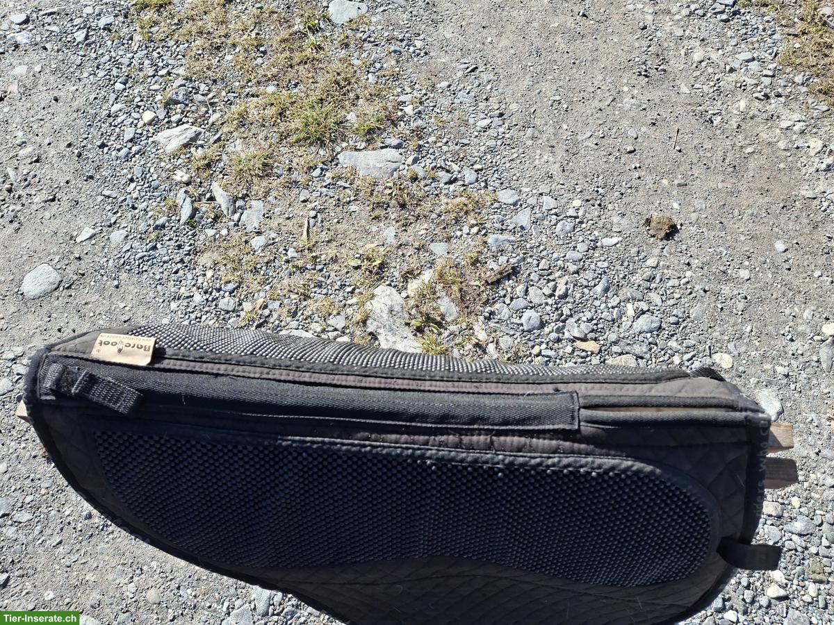 Bild 2: Barefoot Sattelunterlage mit Einlagen