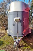 2er Pferdeanhänger Humbaur zu verkaufen