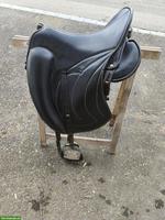 Signum Dressursattel Gr. S1 zu verkaufen