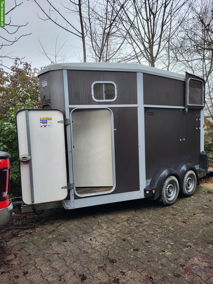 Pferdeanhänger Ifor Williams HB511 Diagonal