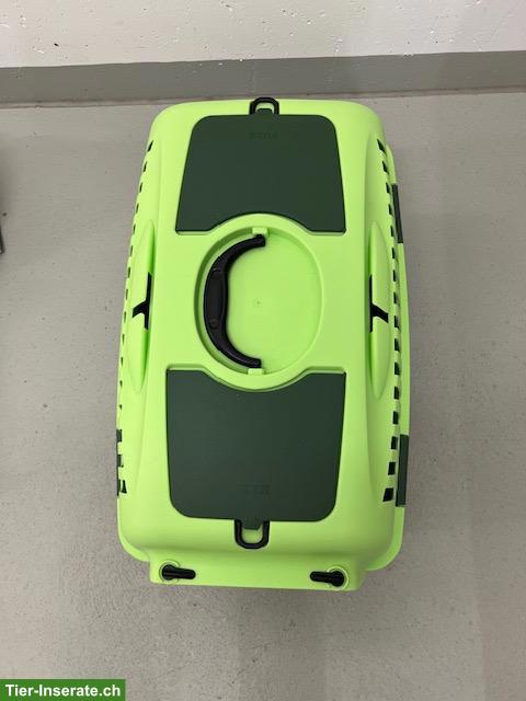 Bild 3: Kratzbaum + Katzentoilette + Katzenfutter + Transportbox