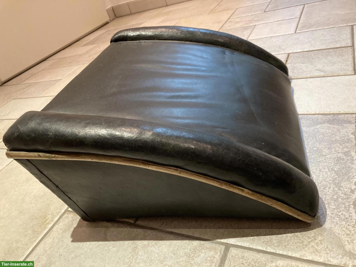 Bild 2: Bock-Keil aus Leder zu verkaufen