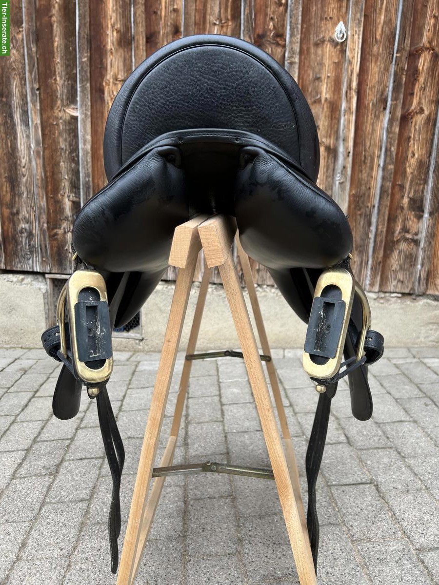 Bild 2: Sommer Diplomat Dressursattel 17.5 Zoll