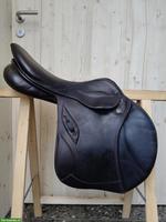 Stübben Springsattel Phoenix Elite 18 Zoll