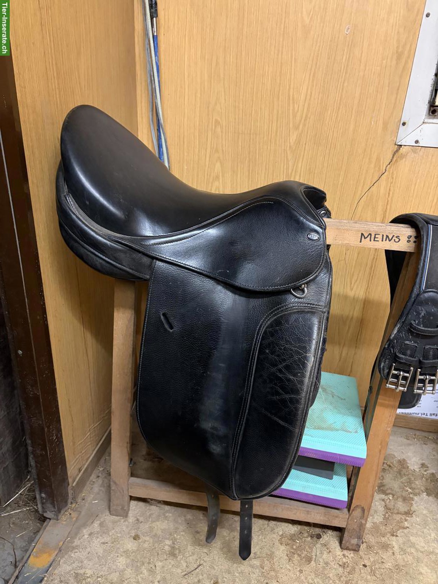 M.I.S.S. Dressursattel 18 Zoll zu verkaufen