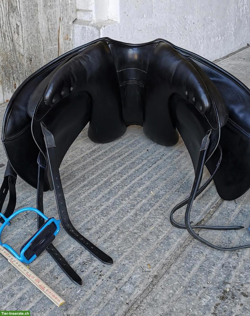 Bild 5: Dressursattel EquiNomic 16 Zoll inkl. Gurt, Bügel & Pad