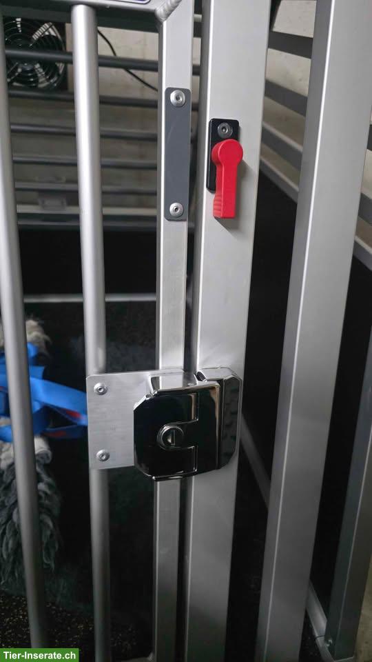 Bild 4: Hundetransportbox fürs Auto, hochwertig, komplett ausgestattet