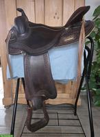 Freemax Westernsattel 16 Zoll inkl. Lucky Rider & Grandeur Pads