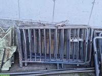 Absperrgitter gratis abzugeben