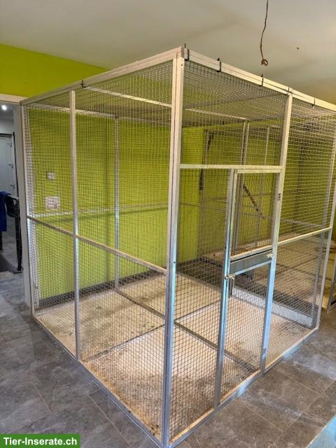 Grosse Voliere mit Boden, 2m x 2m