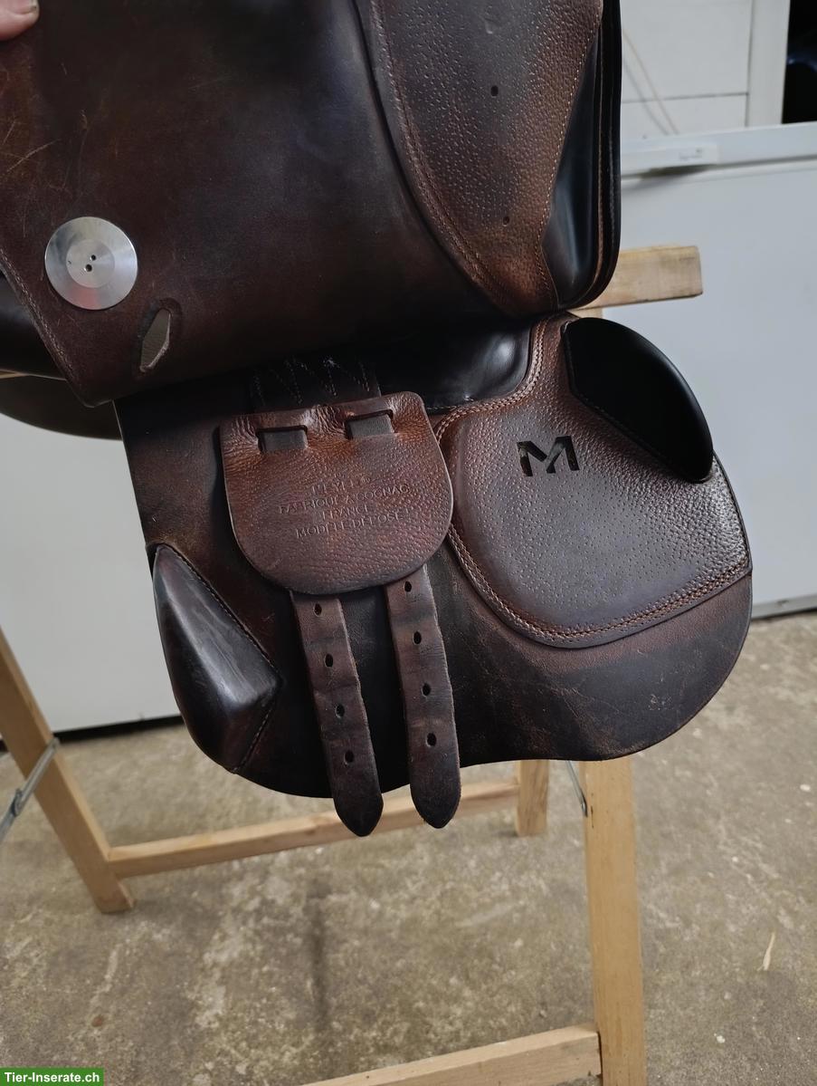 Bild 4: Meyer Springsattel 18 Zoll, passt auf grosses Warmblut