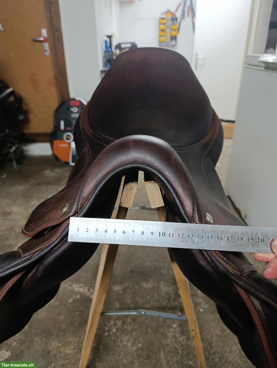 Bild 5: Meyer Springsattel 18 Zoll, passt auf grosses Warmblut