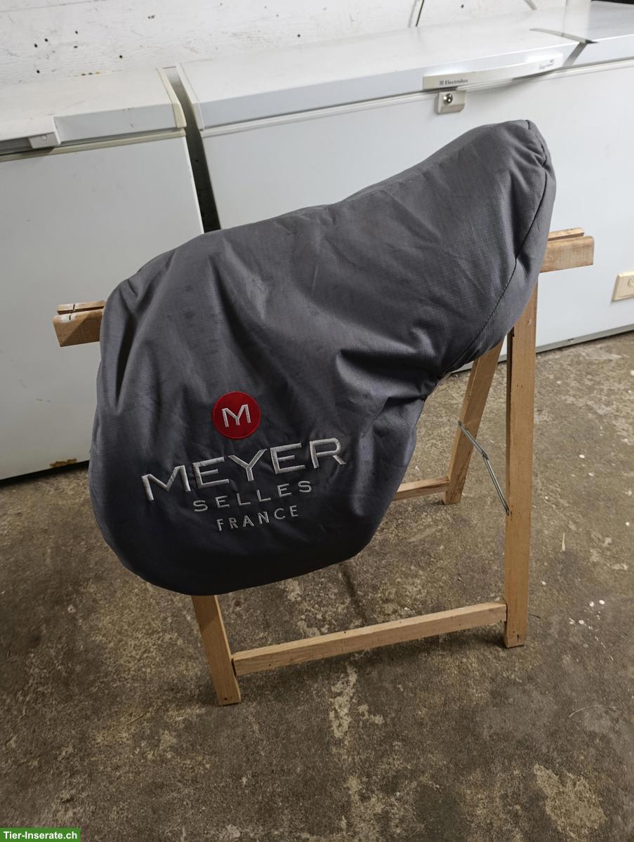 Bild 7: Meyer Springsattel 18 Zoll, passt auf grosses Warmblut