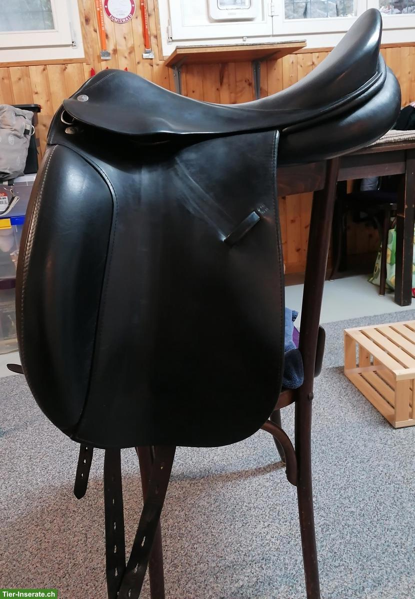 Röösli Dressursattel 17.5 Zoll, schwarz