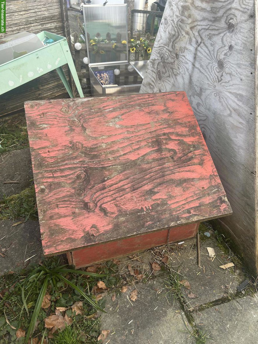 Bild 2: Pyramidengehege mit Schutzhütte GRATIS abzugeben