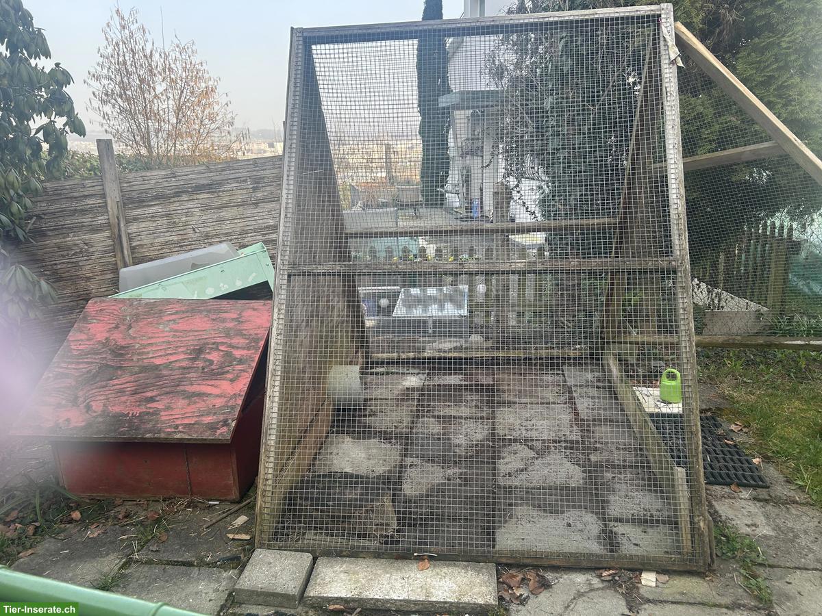 Bild 3: Pyramidengehege mit Schutzhütte GRATIS abzugeben