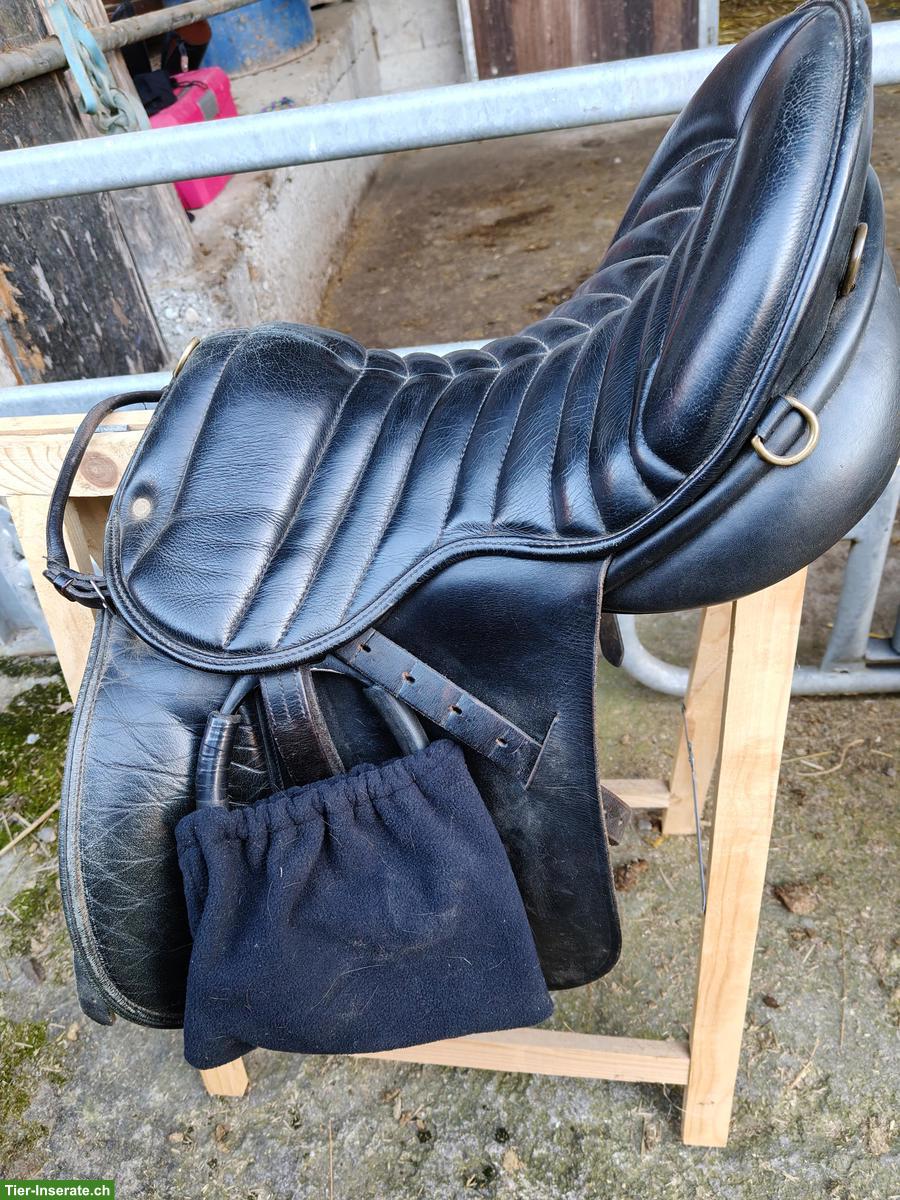 2 Spirig Ranger Sättel, 17.5 Zoll, für breite Pferde