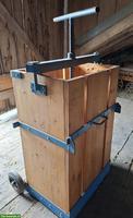 Heupresse manuell mit Metallbalken
