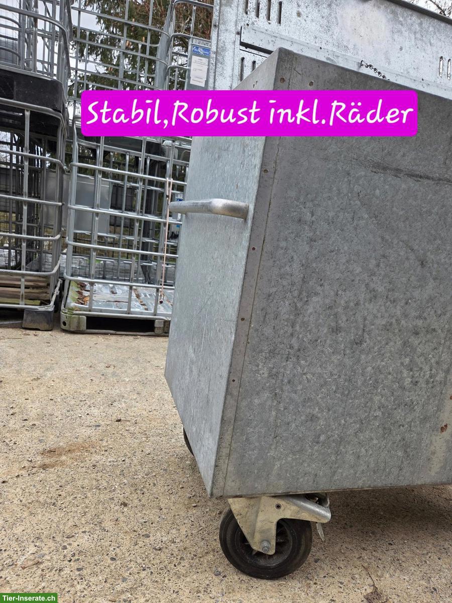 Bild 5: Futterwagen für Pferde- und Tierfutter