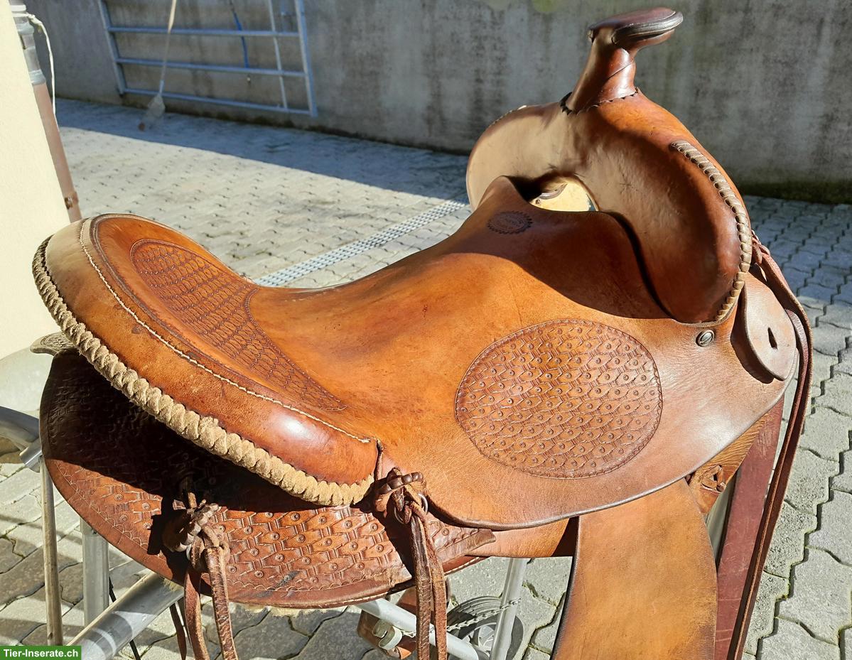 Bild 2: Kurzer Westernsattel, gebraucht, mit Caddy, Sitzfell und Pad