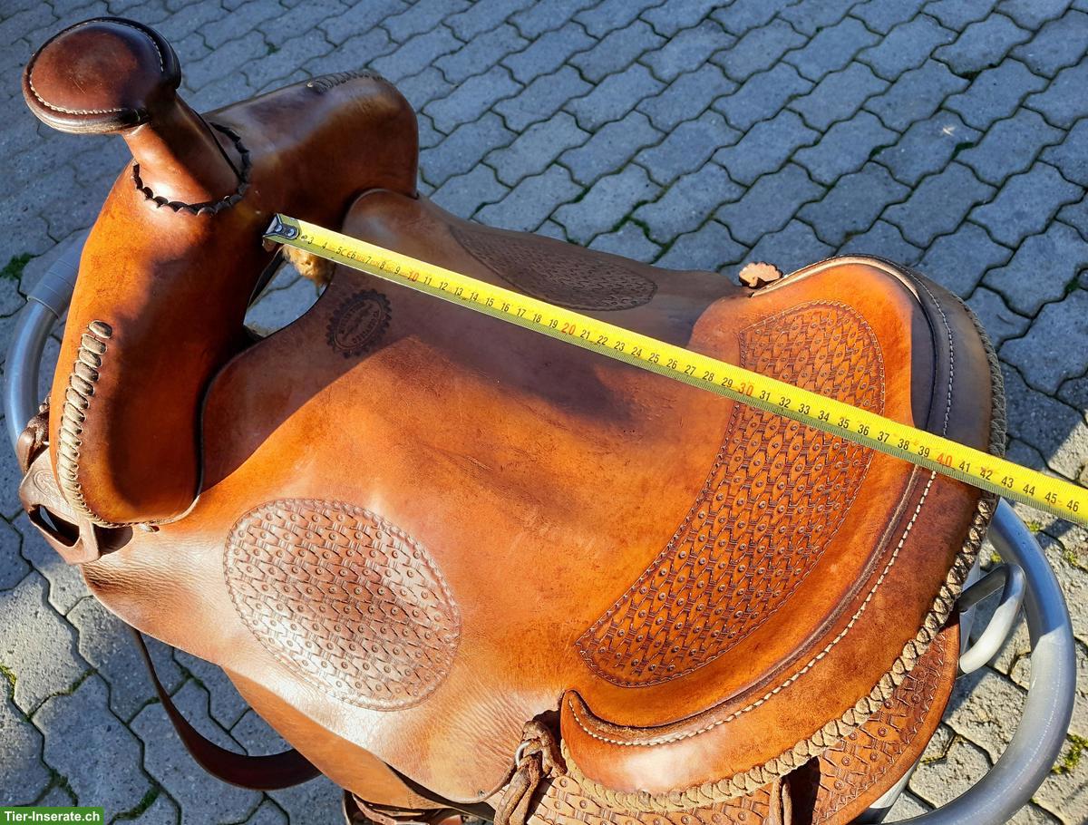 Bild 8: Kurzer Westernsattel, gebraucht, mit Caddy, Sitzfell und Pad