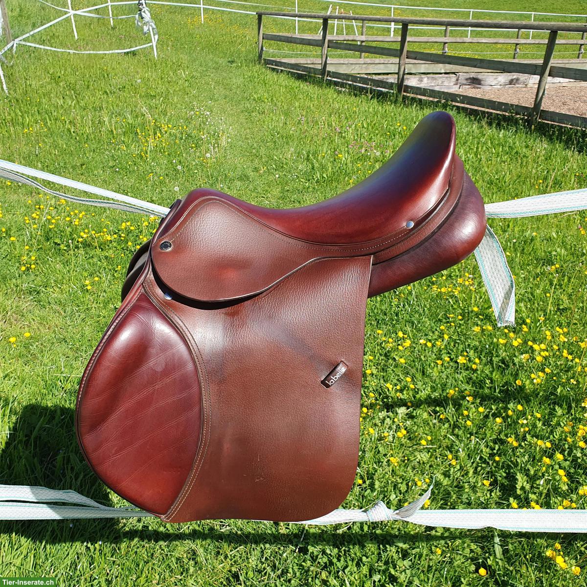 La Belle Springsattel, tobacco genarbt