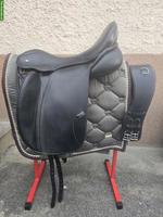 Dressursattel Fichtbauer Paura 17.5 Zoll zu verkaufen