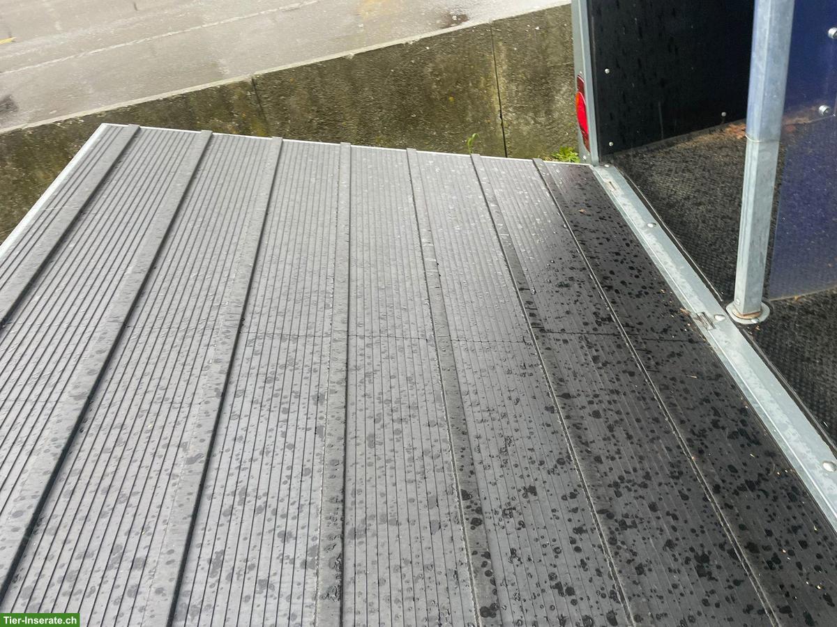 Bild 3: Humbaur Pferdeanhänger HP 2000 Equitos Alu zu verkaufen