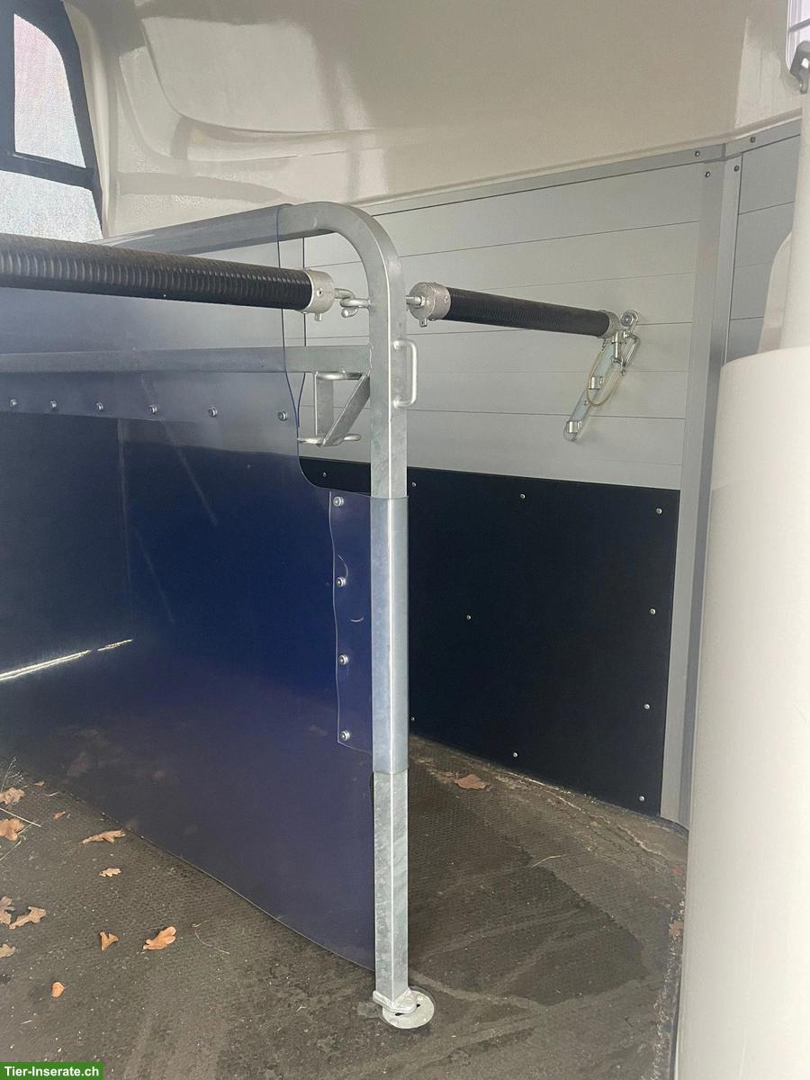 Bild 6: Humbaur Pferdeanhänger HP 2000 Equitos Alu zu verkaufen