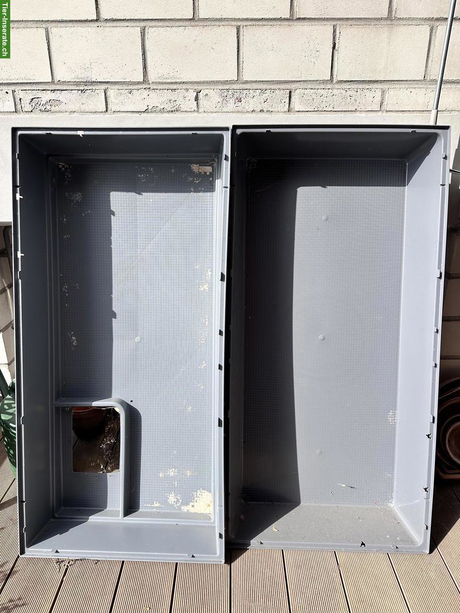 Bild 3: Doppelstöckiger Nagerkäfig mit Holzhaus