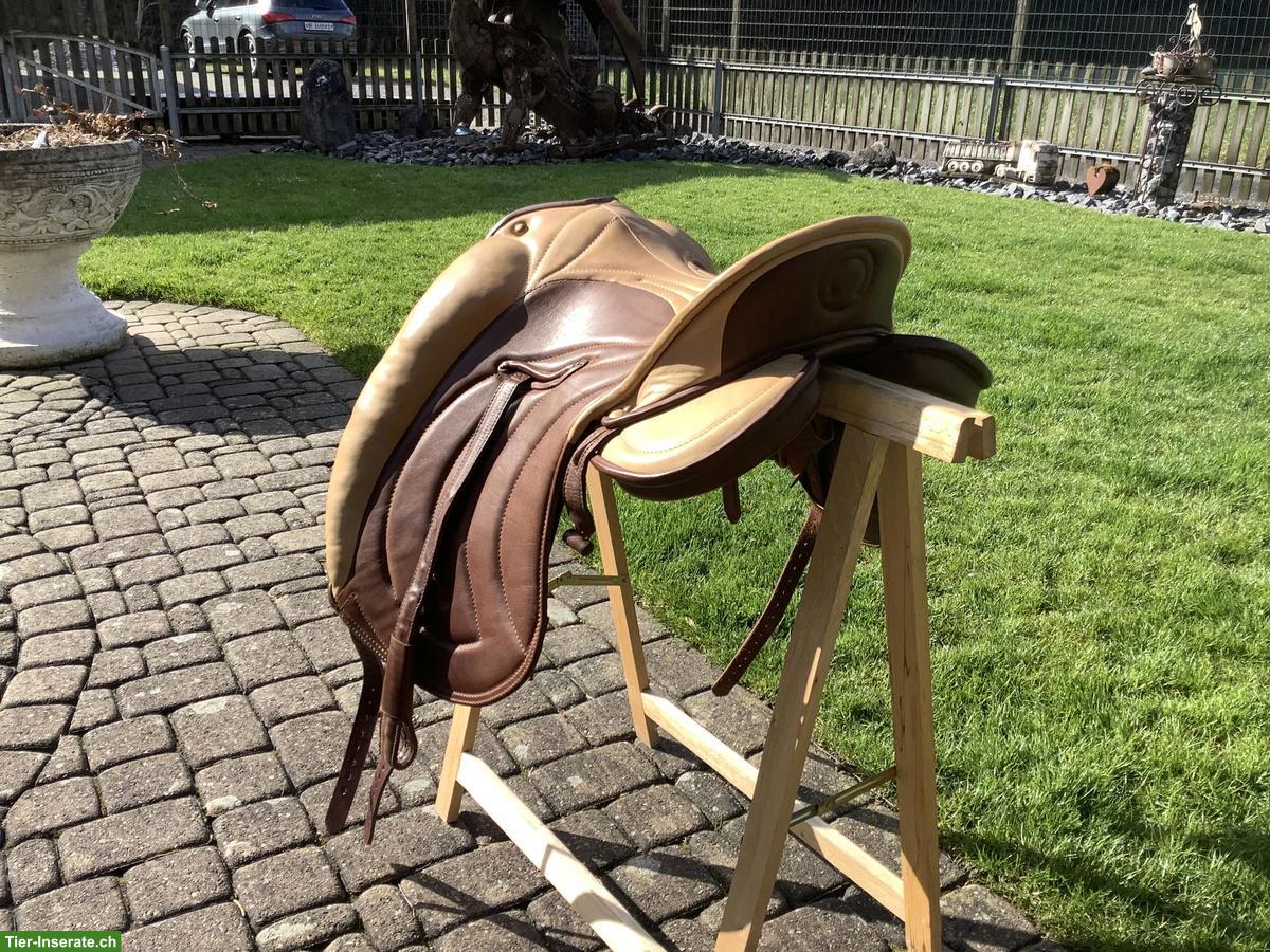 Bild 2: Signum Lotus Sattel 17.5 Zoll, neuwertig