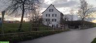 Kleines Bauernhaus mit Pferdehaltung in Hemishofen SH
