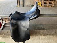 La Belle Dressursattel 17.5 Zoll mit Swarovski-Steinen