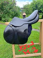 Springsattel Prestige Jump 17 Zoll zu verkaufen