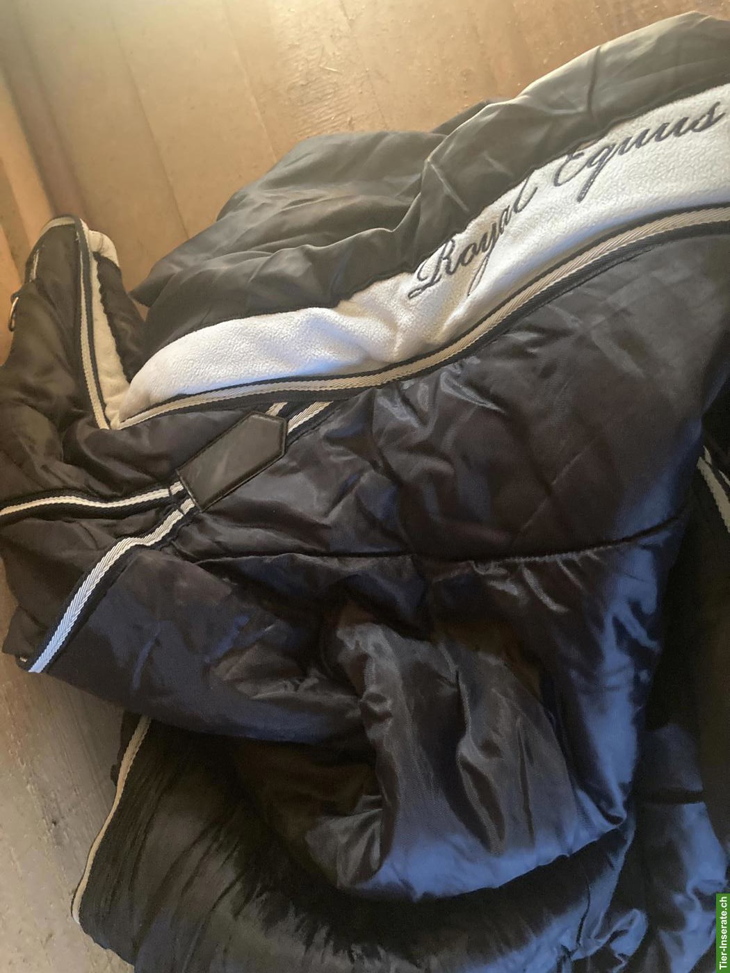 2 Pferdedecken zu verkaufen