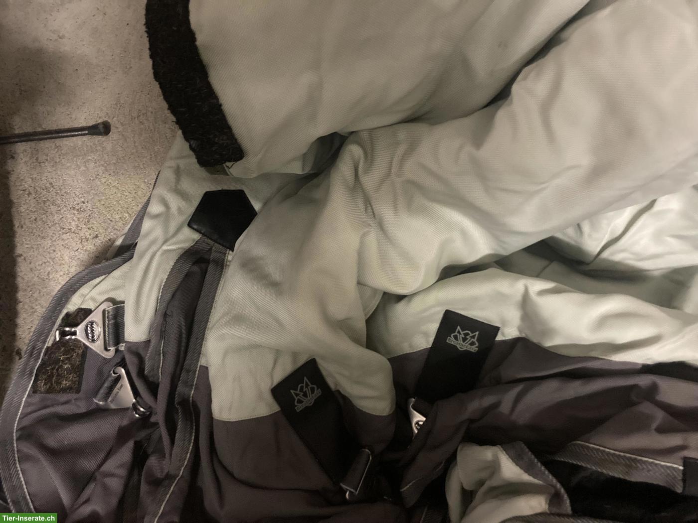 Bild 3: 2 Pferdedecken zu verkaufen