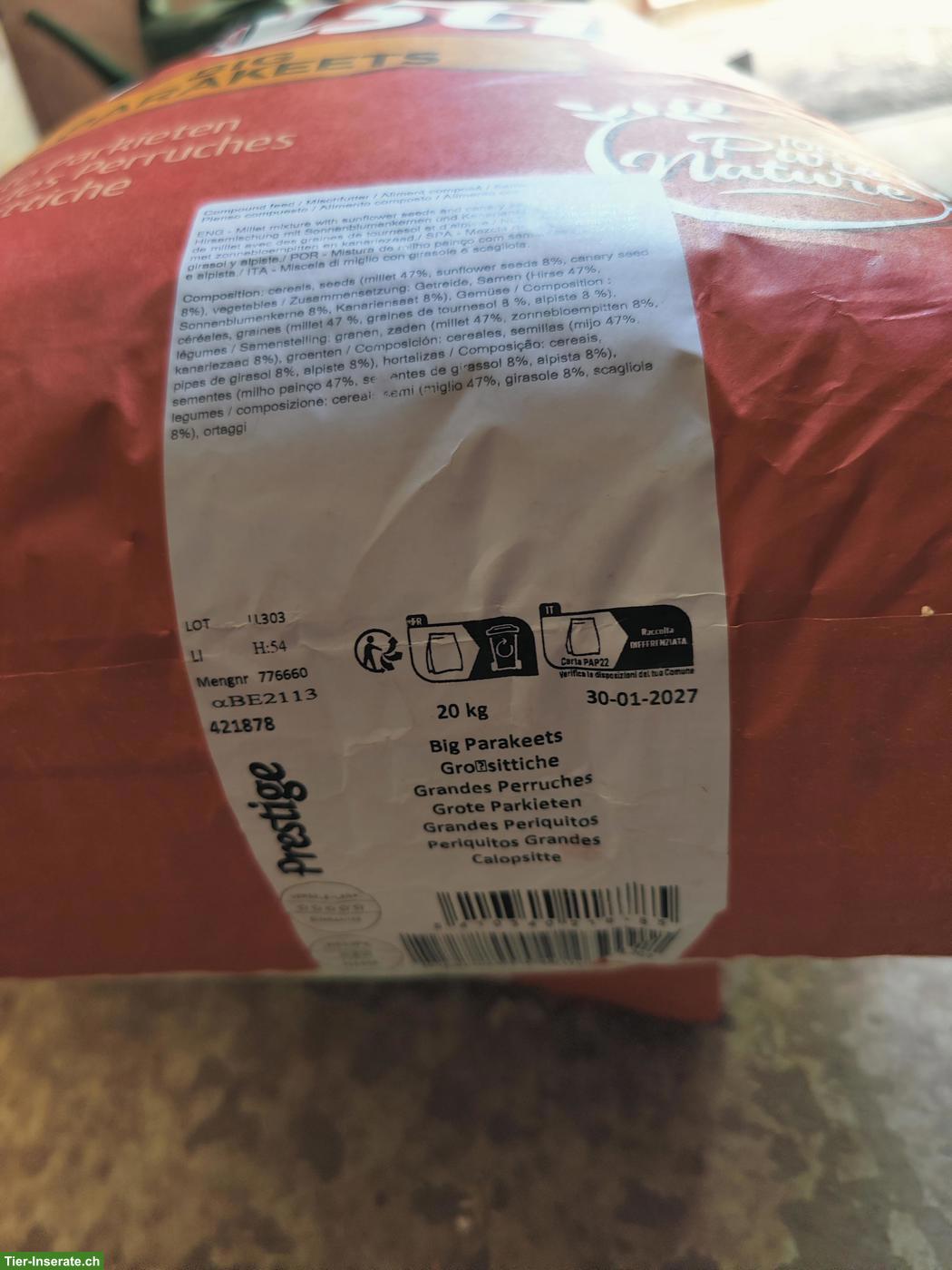 Bild 2: Versele Laga Grosssittichfutter 60kg zu verkaufen